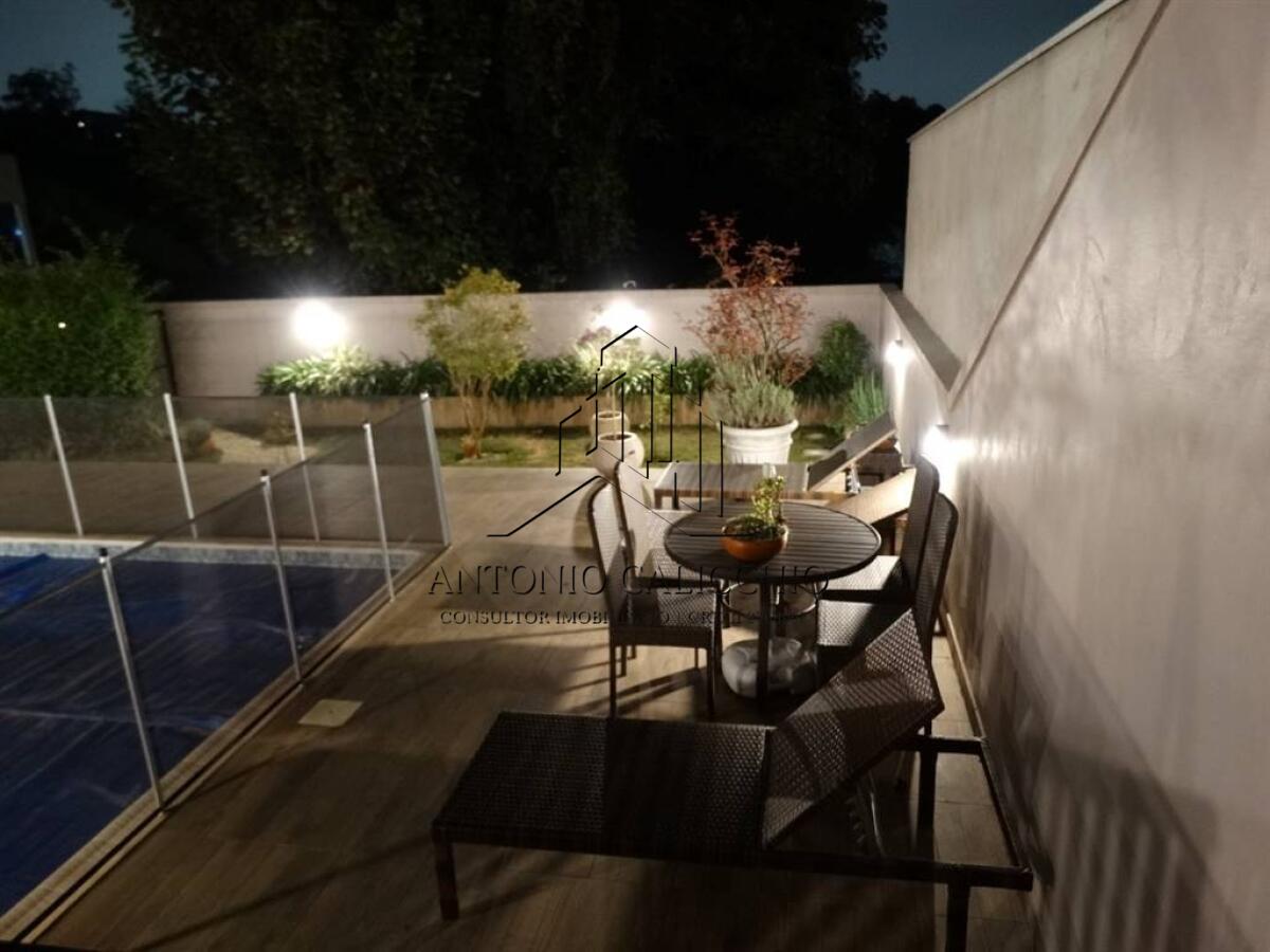 Casa com 5 quartos e 450 m² em Vila Guilhermina, Praia Grande