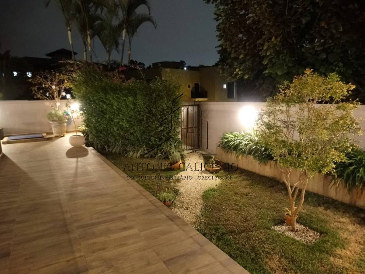 Casa com 5 quartos e 450 m² em Vila Guilhermina, Praia Grande