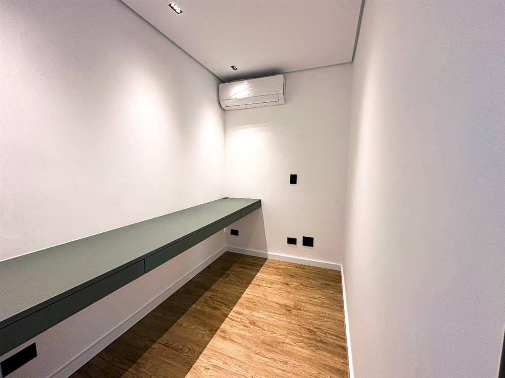 Apartamento com 3 quartos e 220 m² em Vila Guilhermina, Praia Grande