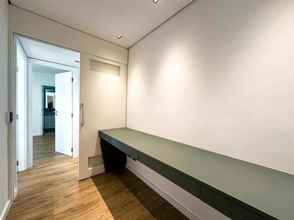 Apartamento com 3 quartos e 220 m² em Vila Guilhermina, Praia Grande