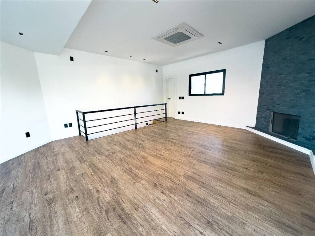 Apartamento com 3 quartos e 220 m² em Vila Guilhermina, Praia Grande