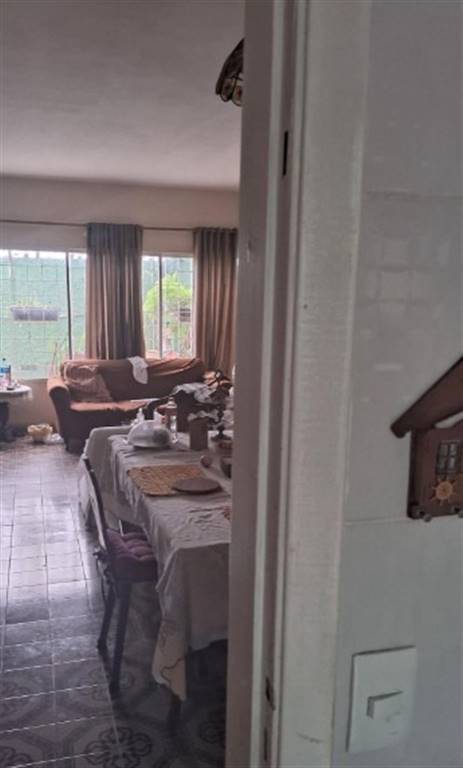 Casa com 5 quartos e 200 m² em Vila Guilhermina, Praia Grande