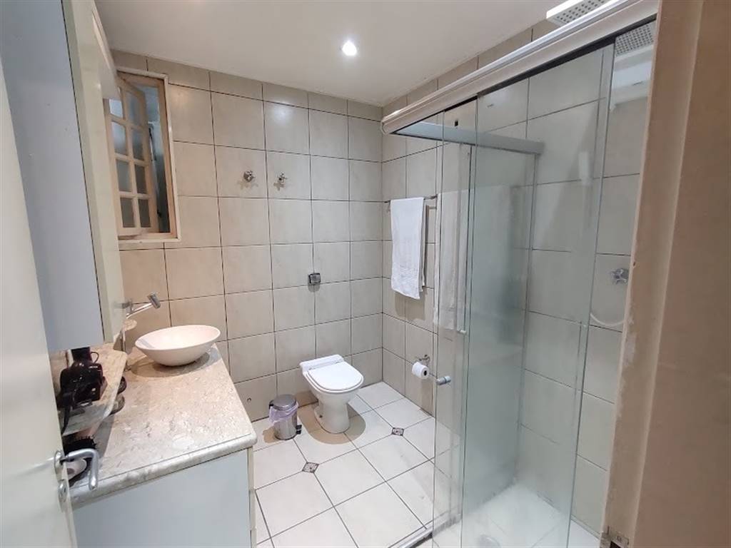 Apartamento com 2 quartos e 92 m² em Vila Guilhermina, Praia Grande