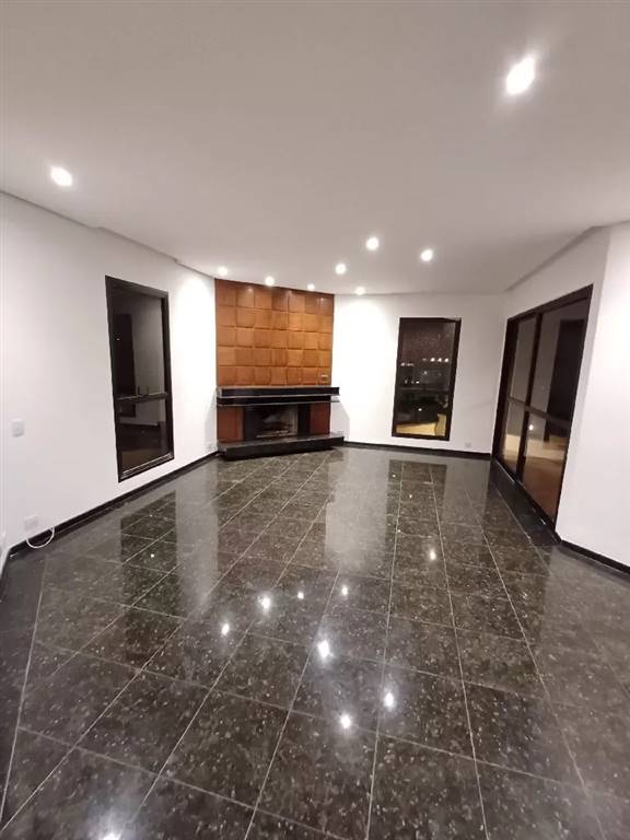 Apartamento com 4 quartos e 246 m² em Vila Guilhermina, Praia Grande