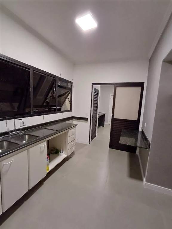 Apartamento com 4 quartos e 246 m² em Vila Guilhermina, Praia Grande