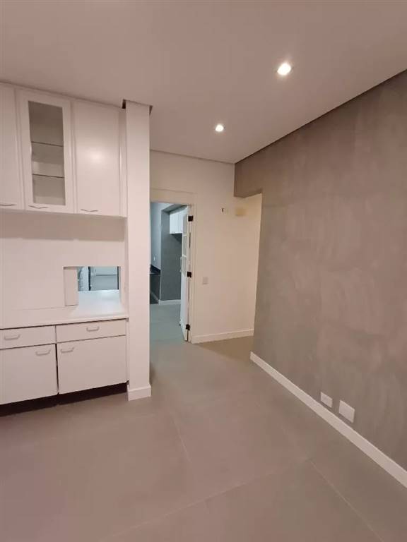 Apartamento com 4 quartos e 246 m² em Vila Guilhermina, Praia Grande