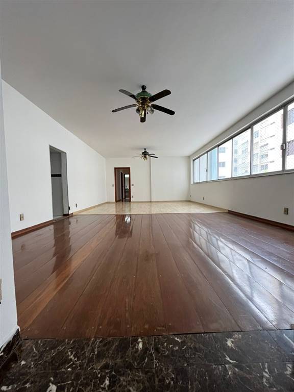 Apartamento com 3 quartos e 200 m² em Vila Guilhermina, Praia Grande