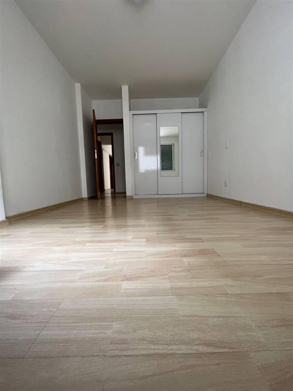 Apartamento com 3 quartos e 200 m² em Vila Guilhermina, Praia Grande