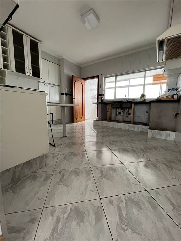Apartamento com 3 quartos e 200 m² em Vila Guilhermina, Praia Grande