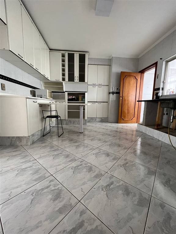 Apartamento com 3 quartos e 200 m² em Vila Guilhermina, Praia Grande