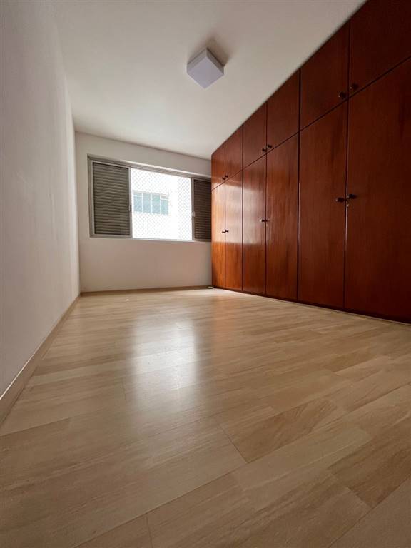 Apartamento com 3 quartos e 200 m² em Vila Guilhermina, Praia Grande
