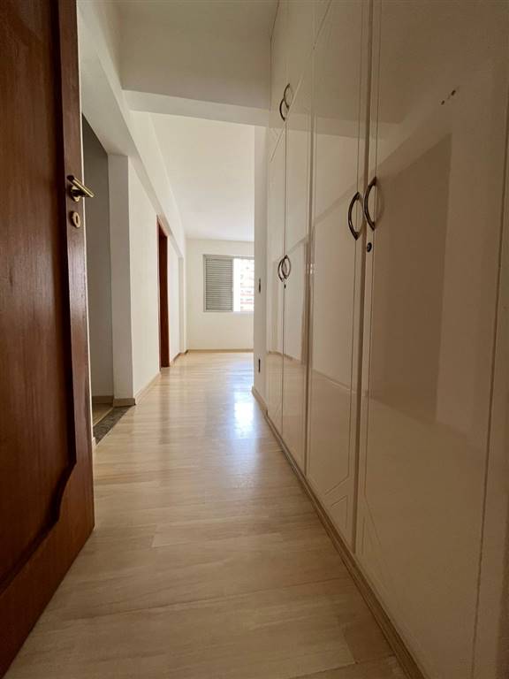 Apartamento com 3 quartos e 200 m² em Vila Guilhermina, Praia Grande