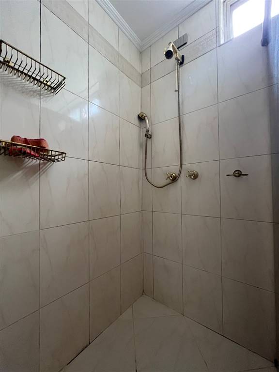 Apartamento com 3 quartos e 200 m² em Vila Guilhermina, Praia Grande