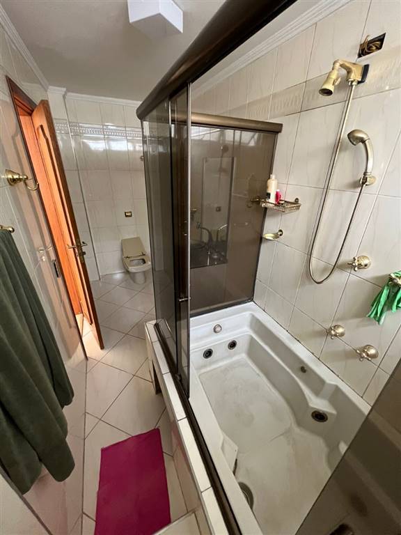 Apartamento com 3 quartos e 200 m² em Vila Guilhermina, Praia Grande