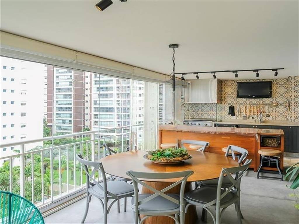 Apartamento com 3 quartos e 162 m² em Vila Guilhermina, Praia Grande