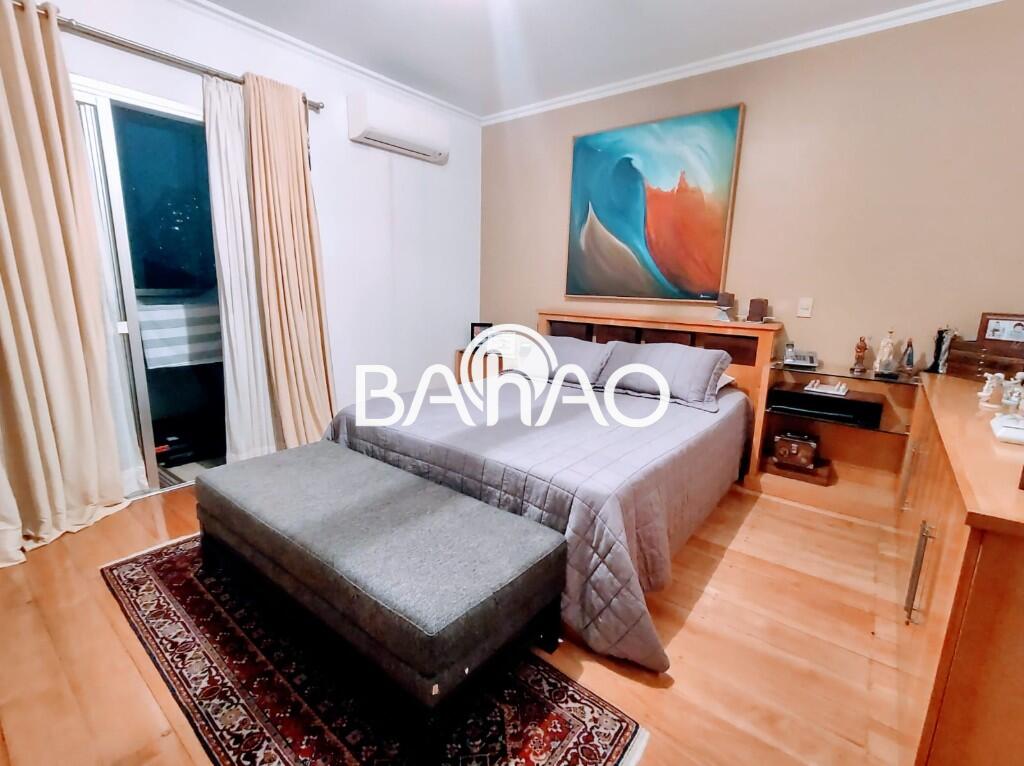Apartamento com 3 quartos e 190 m² em Vila Guilhermina, Praia Grande
