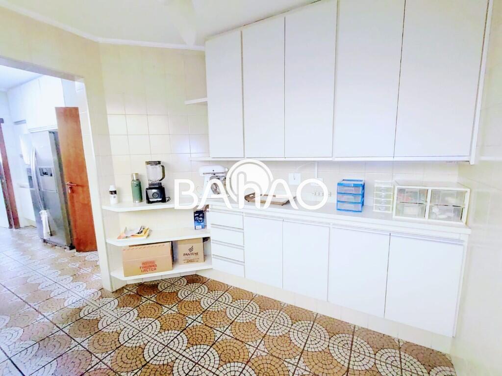 Casa com 3 quartos e 395 m² em Vila Guilhermina, Praia Grande