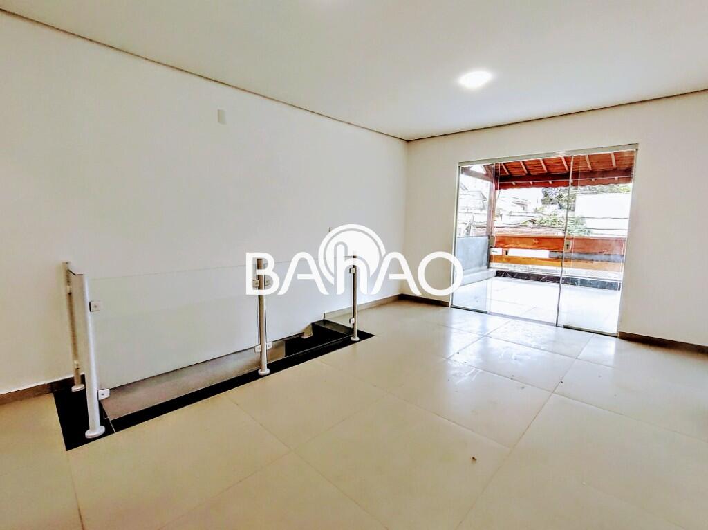 Casa com 3 quartos e 180 m² em Vila Guilhermina, Praia Grande