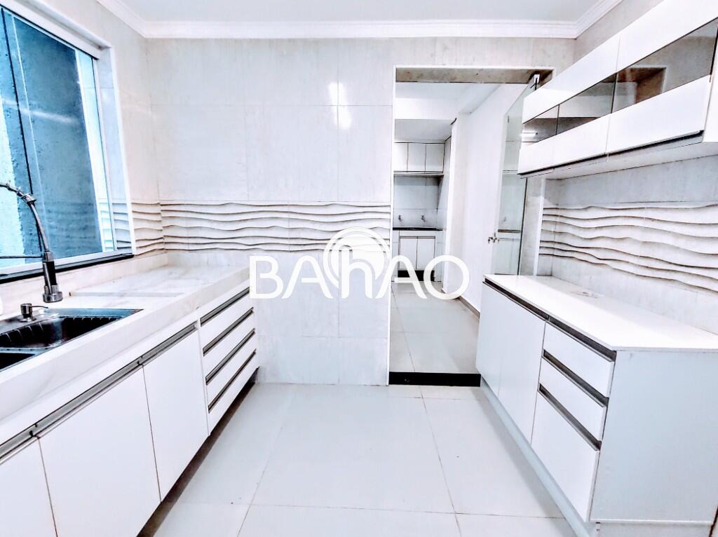 Casa com 3 quartos e 180 m² em Vila Guilhermina, Praia Grande