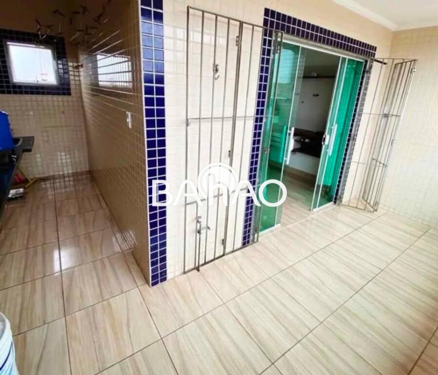 Casa com 2 quartos e 78 m² em Vila Guilhermina, Praia Grande