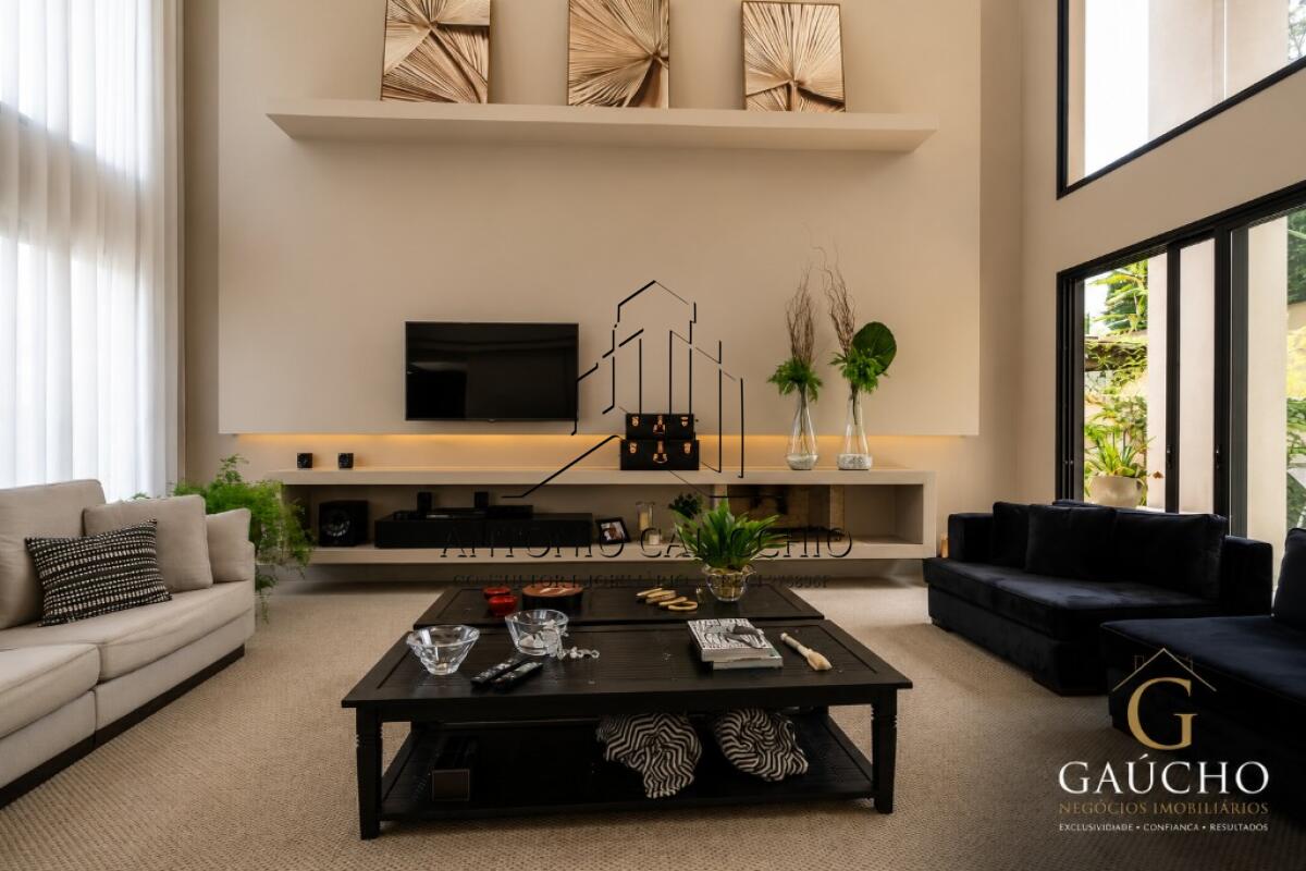 Casa com 5 quartos e 508 m² em Vila Guilhermina, Praia Grande