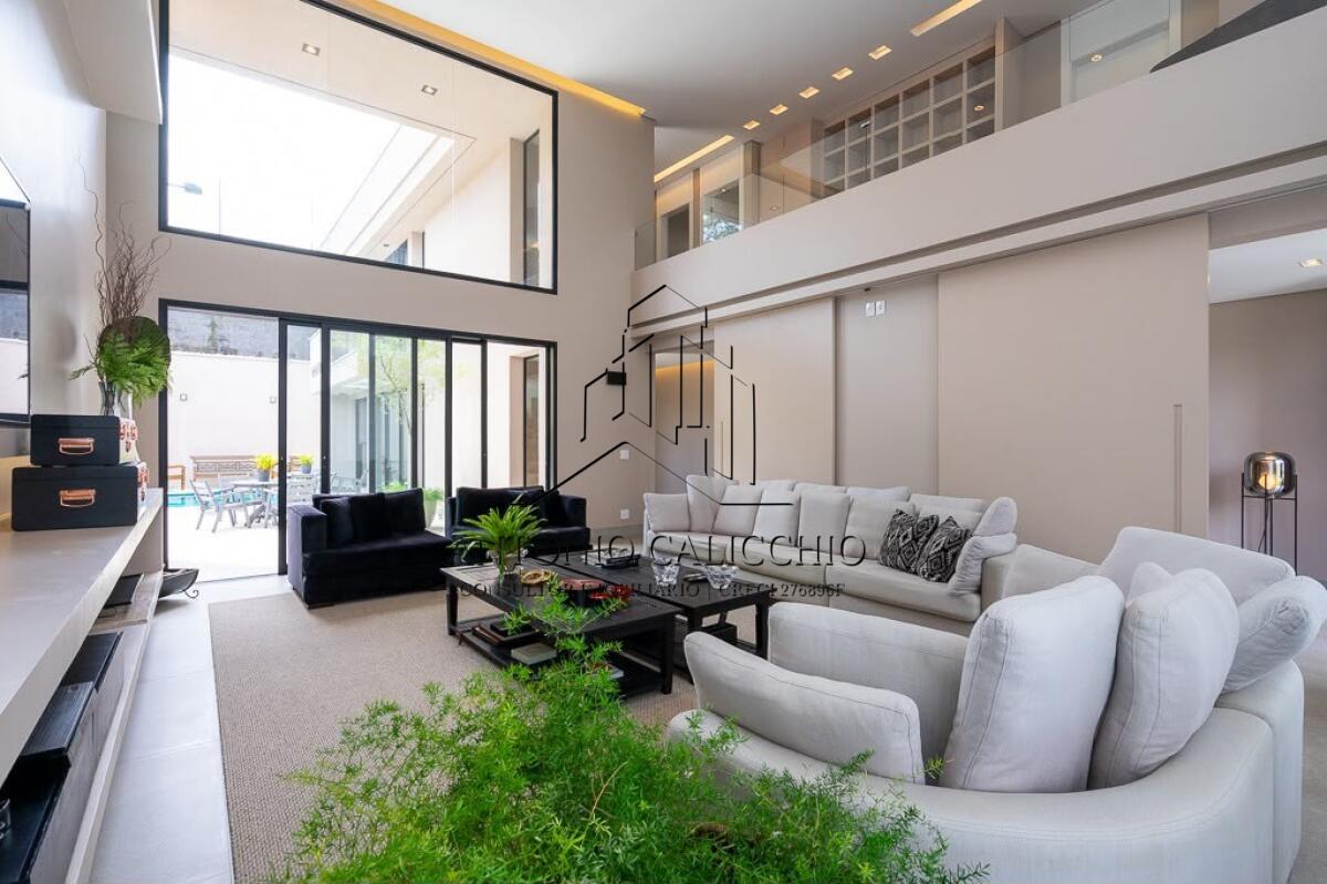 Casa com 5 quartos e 508 m² em Vila Guilhermina, Praia Grande