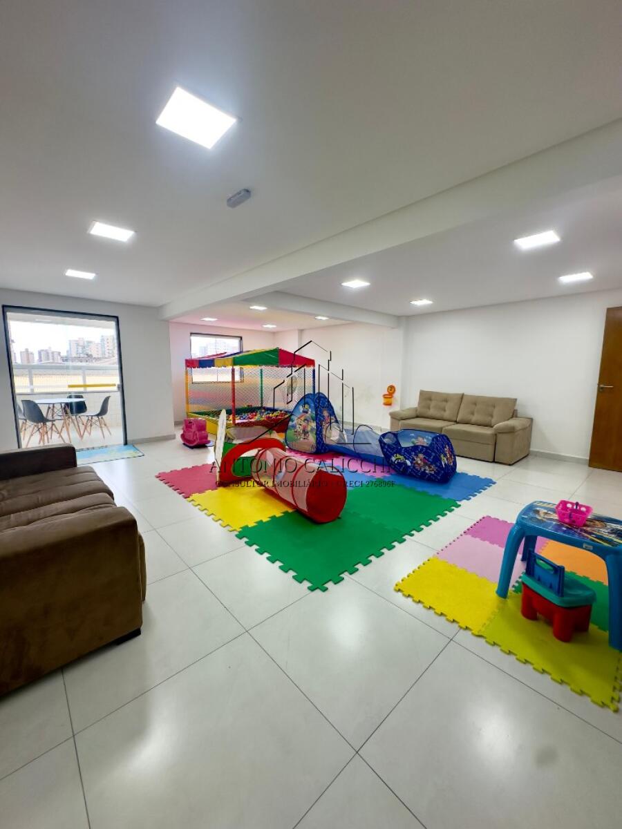 Apartamento com 1 quarto e 52 m² em Vila Guilhermina, Praia Grande