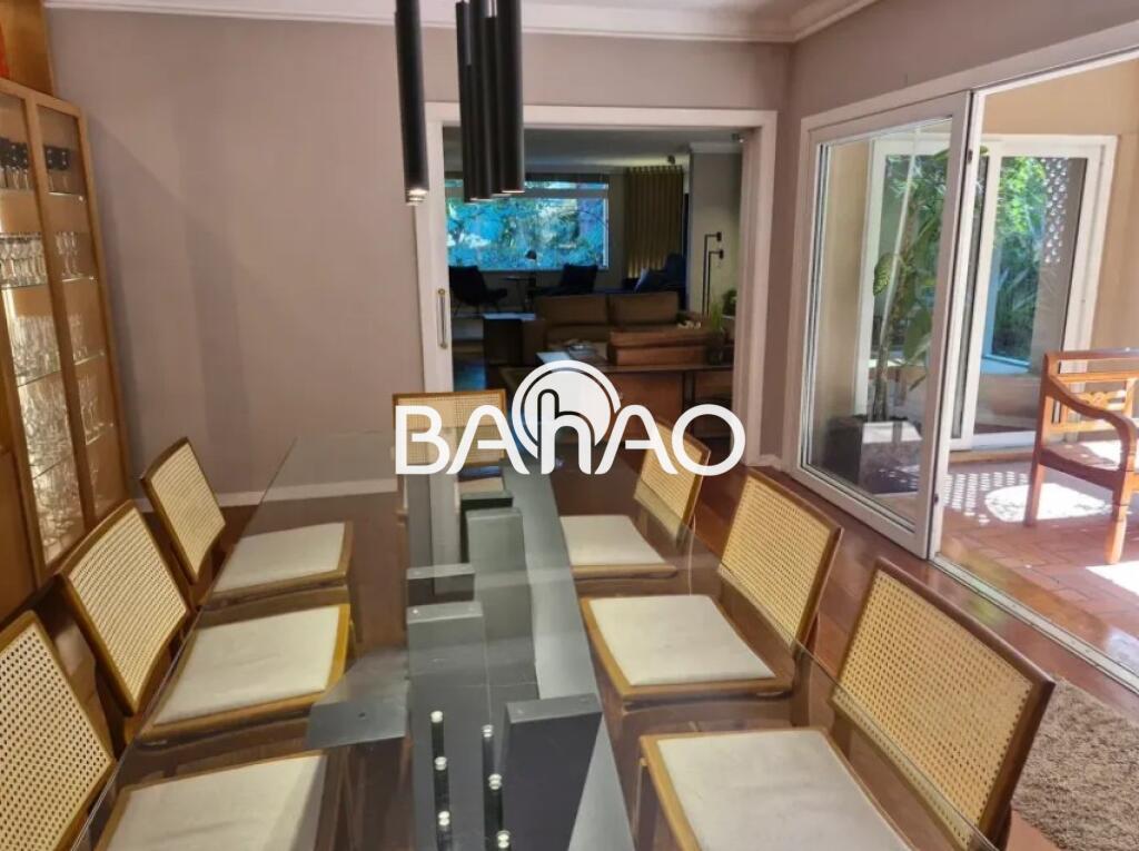Casa com 4 quartos e 532 m² em Vila Guilhermina, Praia Grande