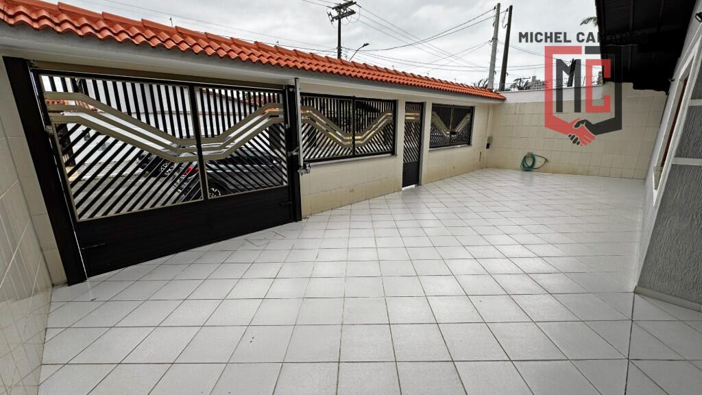 Casa com 4 quartos e 158 m² em Ocian, Praia Grande