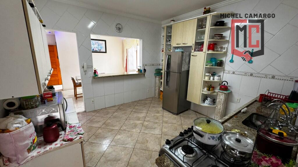 Casa com 4 quartos e 158 m² em Ocian, Praia Grande