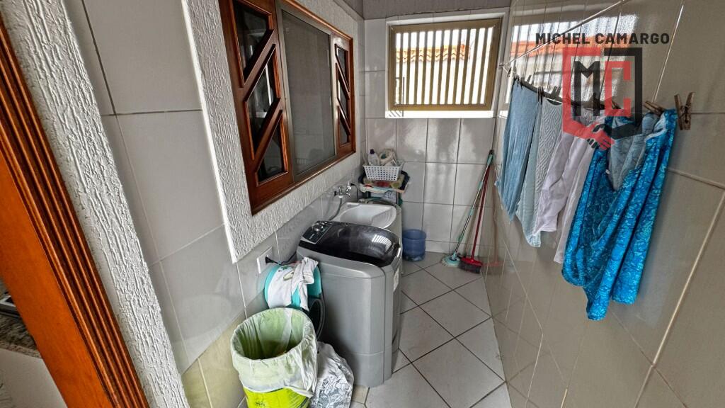 Casa com 4 quartos e 158 m² em Ocian, Praia Grande