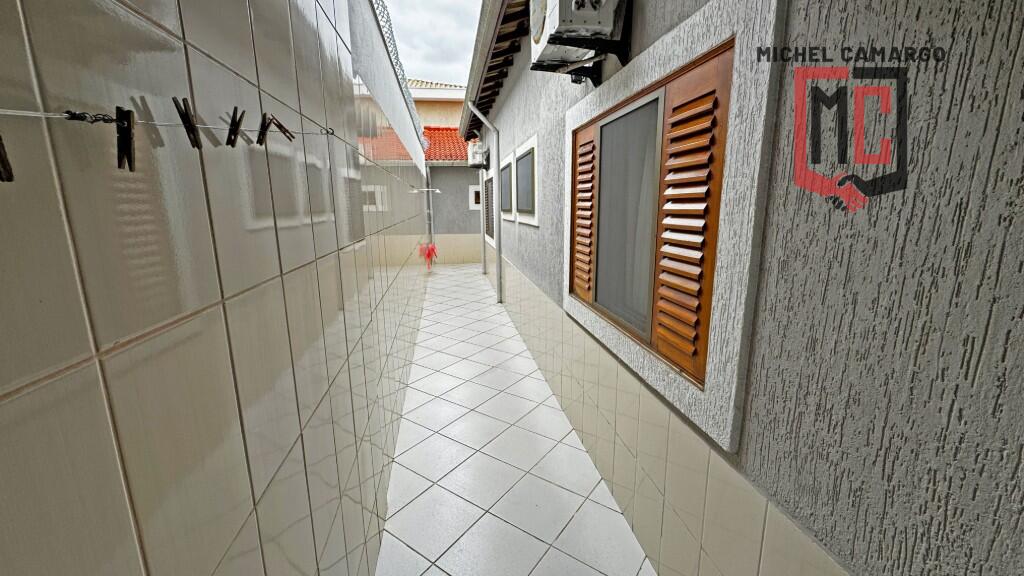 Casa com 4 quartos e 158 m² em Ocian, Praia Grande