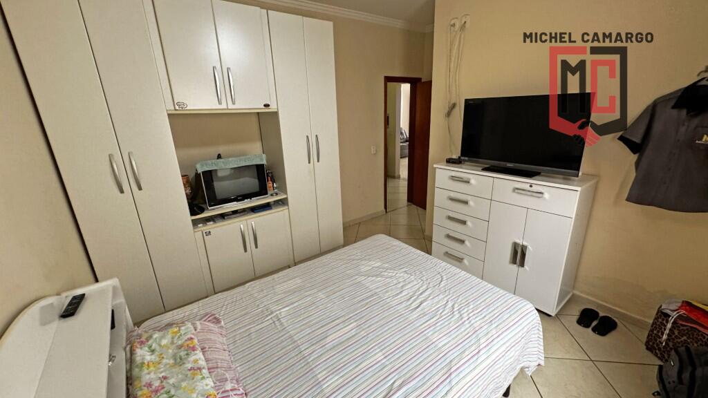Casa com 4 quartos e 158 m² em Ocian, Praia Grande