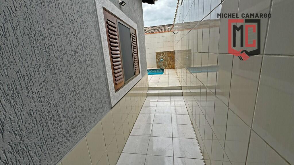 Casa com 4 quartos e 158 m² em Ocian, Praia Grande