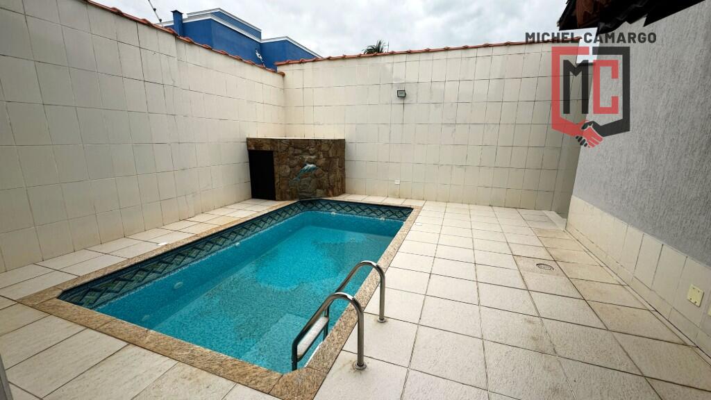 Casa com 4 quartos e 158 m² em Ocian, Praia Grande