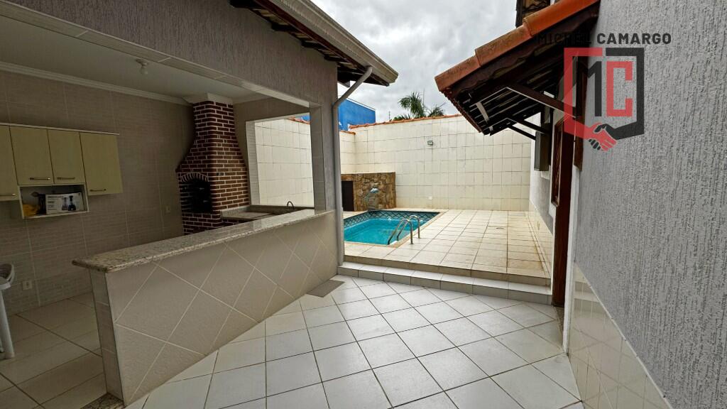 Casa com 4 quartos e 158 m² em Ocian, Praia Grande