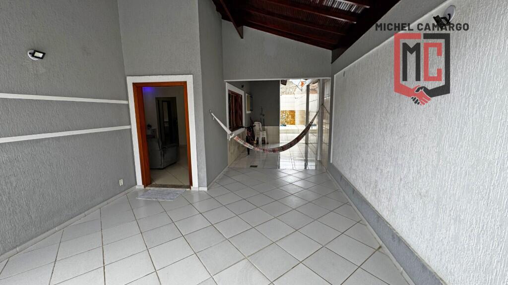 Casa com 4 quartos e 158 m² em Ocian, Praia Grande