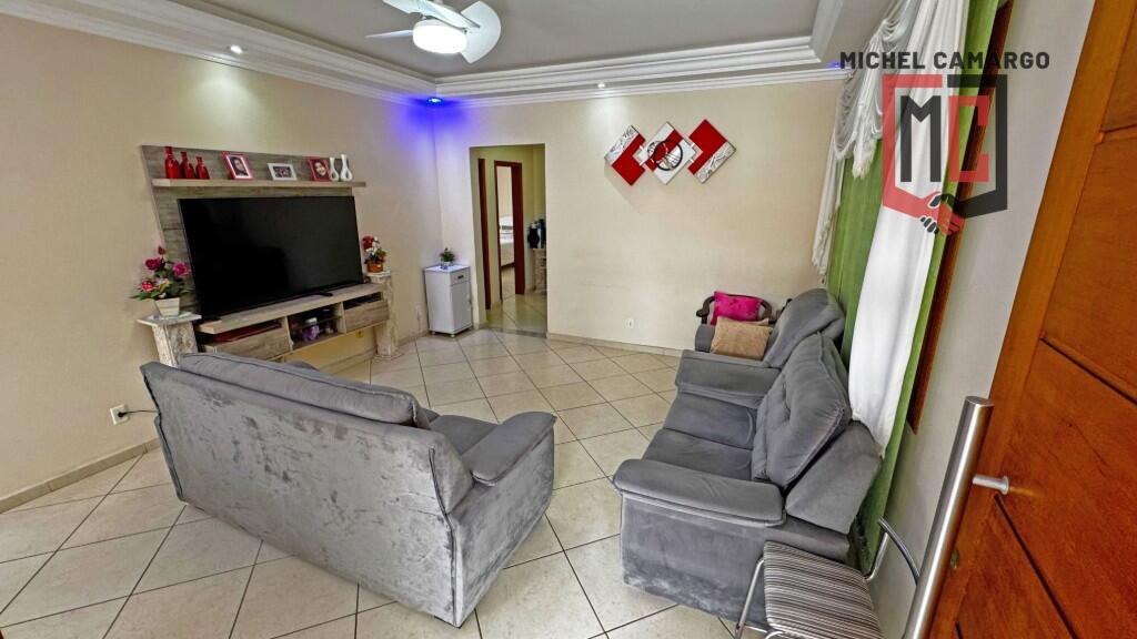 Casa com 4 quartos e 158 m² em Ocian, Praia Grande
