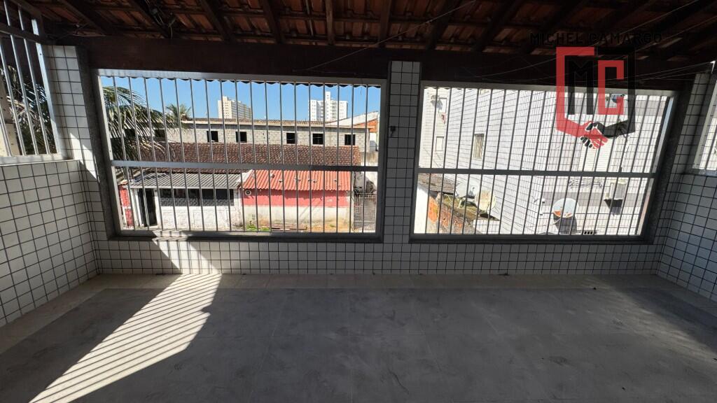 Casa com 2 quartos e 140 m² em Ocian, Praia Grande