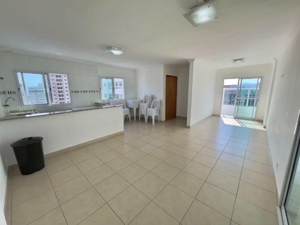 Apartamento com 2 quartos e 88 m² em Vila Guilhermina, Praia Grande