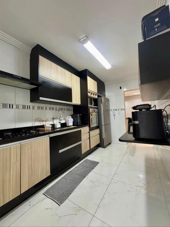 Apartamento com 2 quartos e 88 m² em Vila Guilhermina, Praia Grande