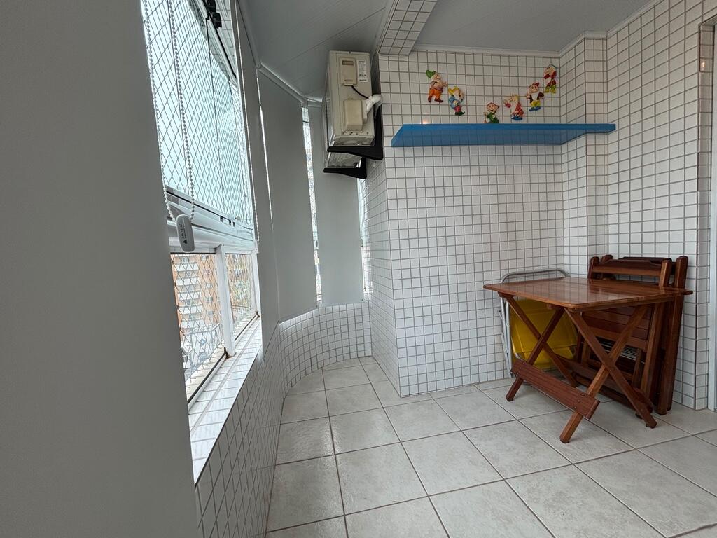 Apartamento com 2 quartos e 90 m² em Vila Guilhermina, Praia Grande