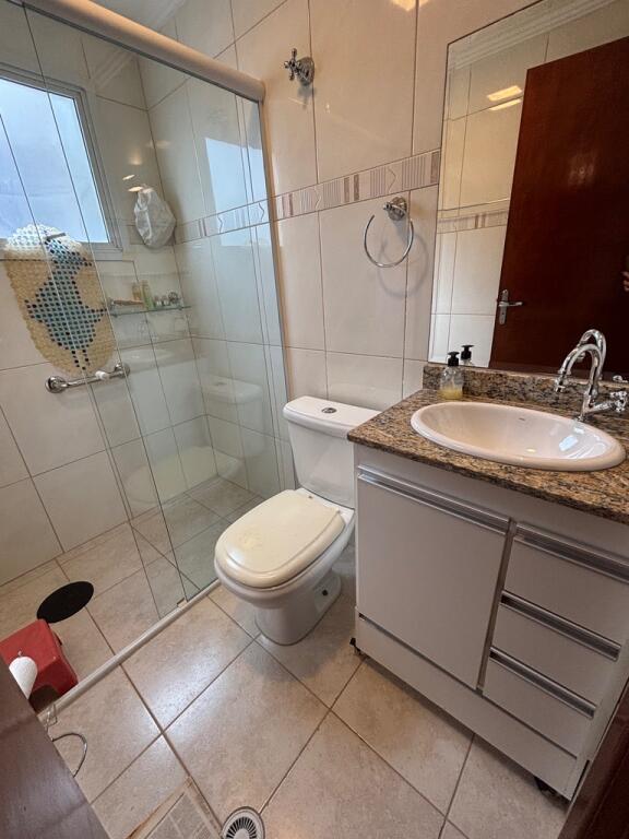 Apartamento com 2 quartos e 90 m² em Vila Guilhermina, Praia Grande