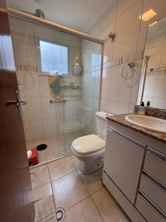 Apartamento com 2 quartos e 90 m² em Vila Guilhermina, Praia Grande