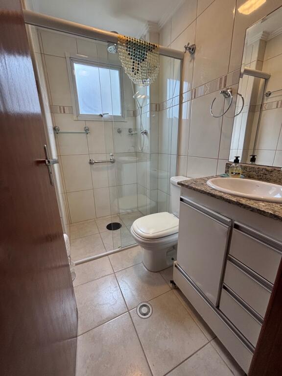 Apartamento com 2 quartos e 90 m² em Vila Guilhermina, Praia Grande