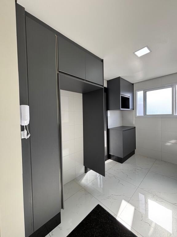 Apartamento com 2 quartos e 89 m² em Vila Caiçara, Praia Grande