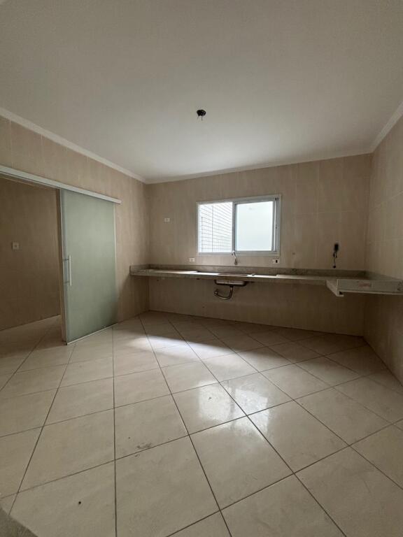 Apartamento com 3 quartos e 118 m² em Vila Guilhermina, Praia Grande