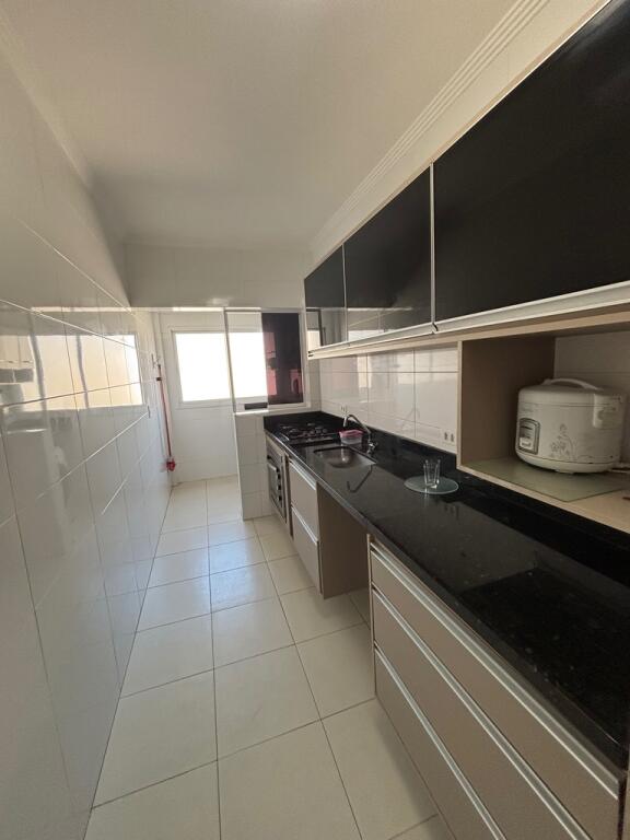 Apartamento com 2 quartos e 75 m² em Vila Guilhermina, Praia Grande