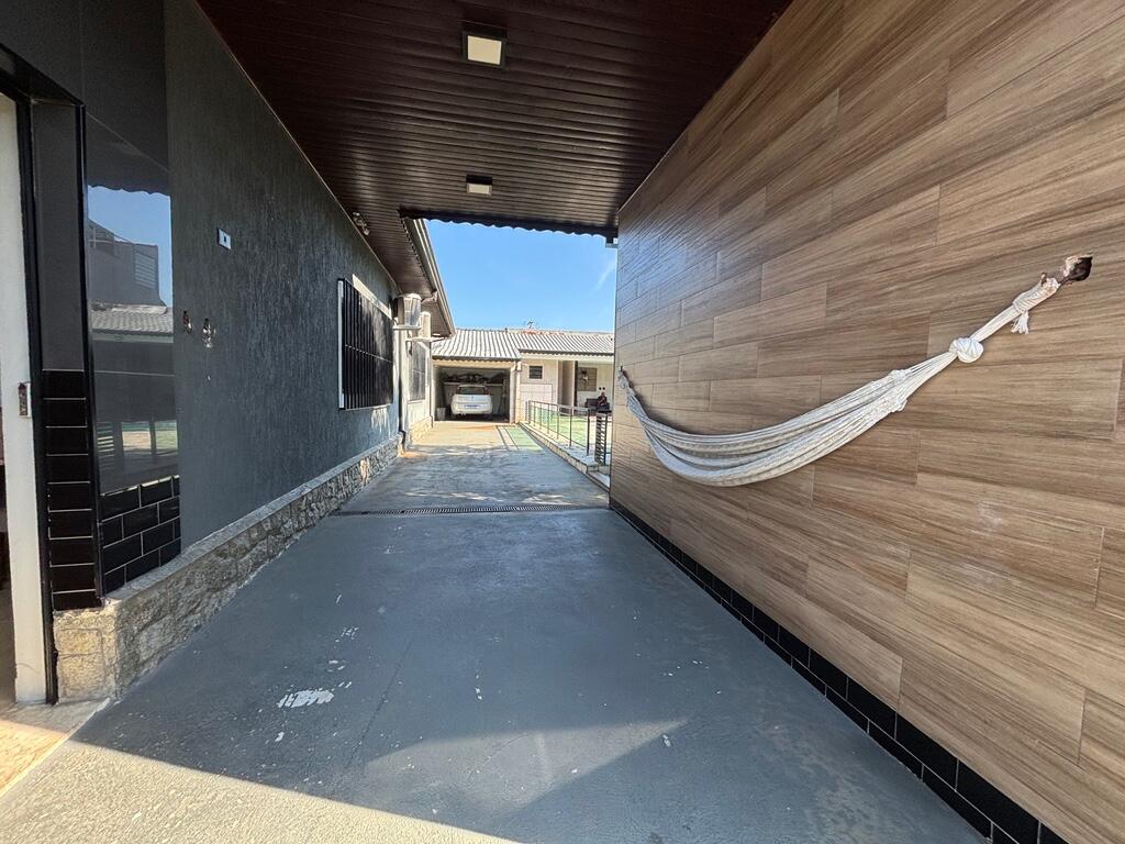 Casa com 4 quartos e 220 m² em Flórida, Praia Grande