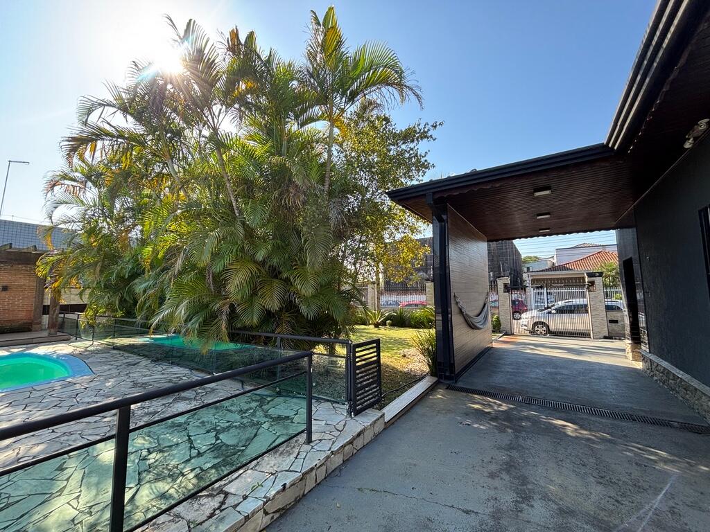 Casa com 4 quartos e 220 m² em Flórida, Praia Grande